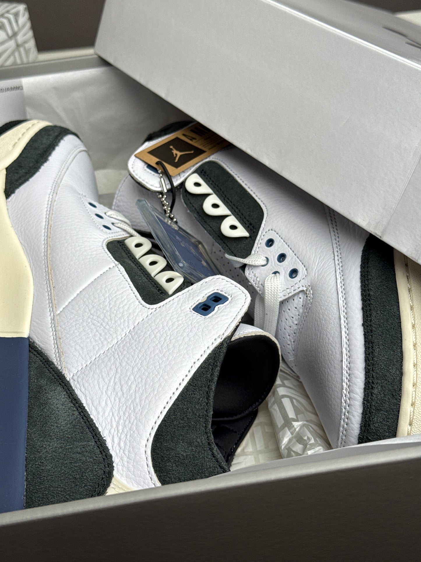 Air Jordan 3 A Ma Maniere Diffused Blue