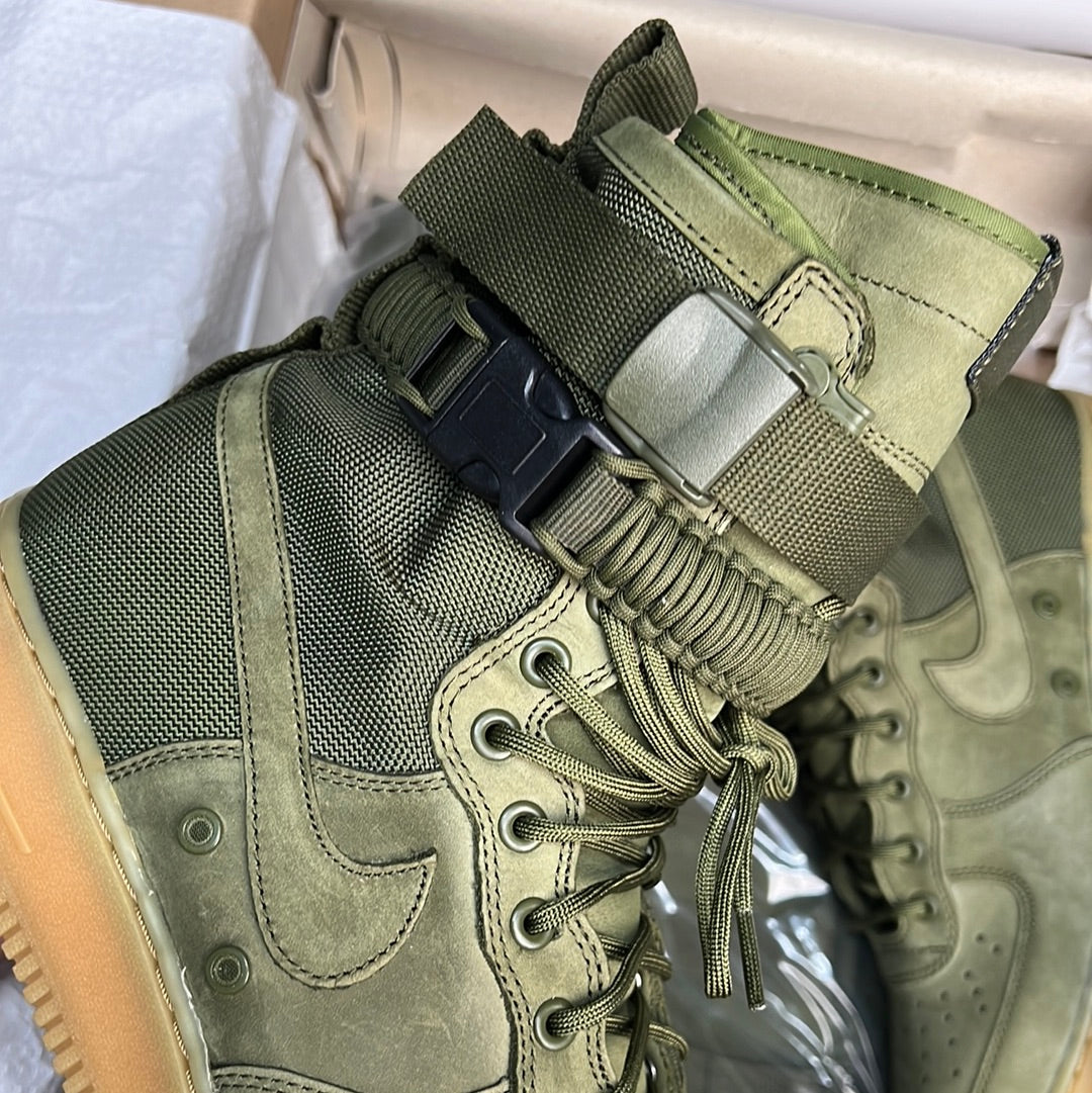 Nike Air Force 1 SF Olive