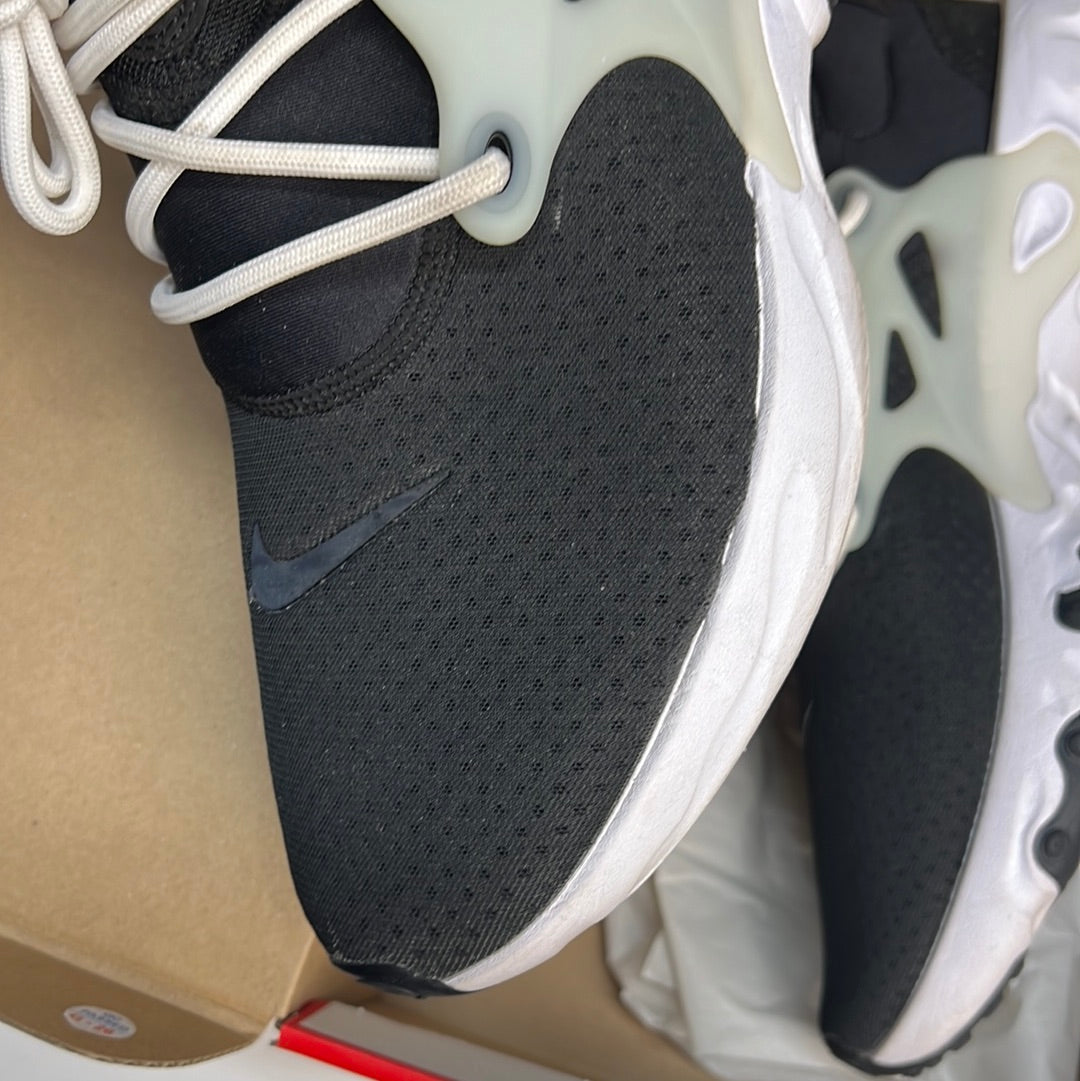 Nike Air Presto Essential
