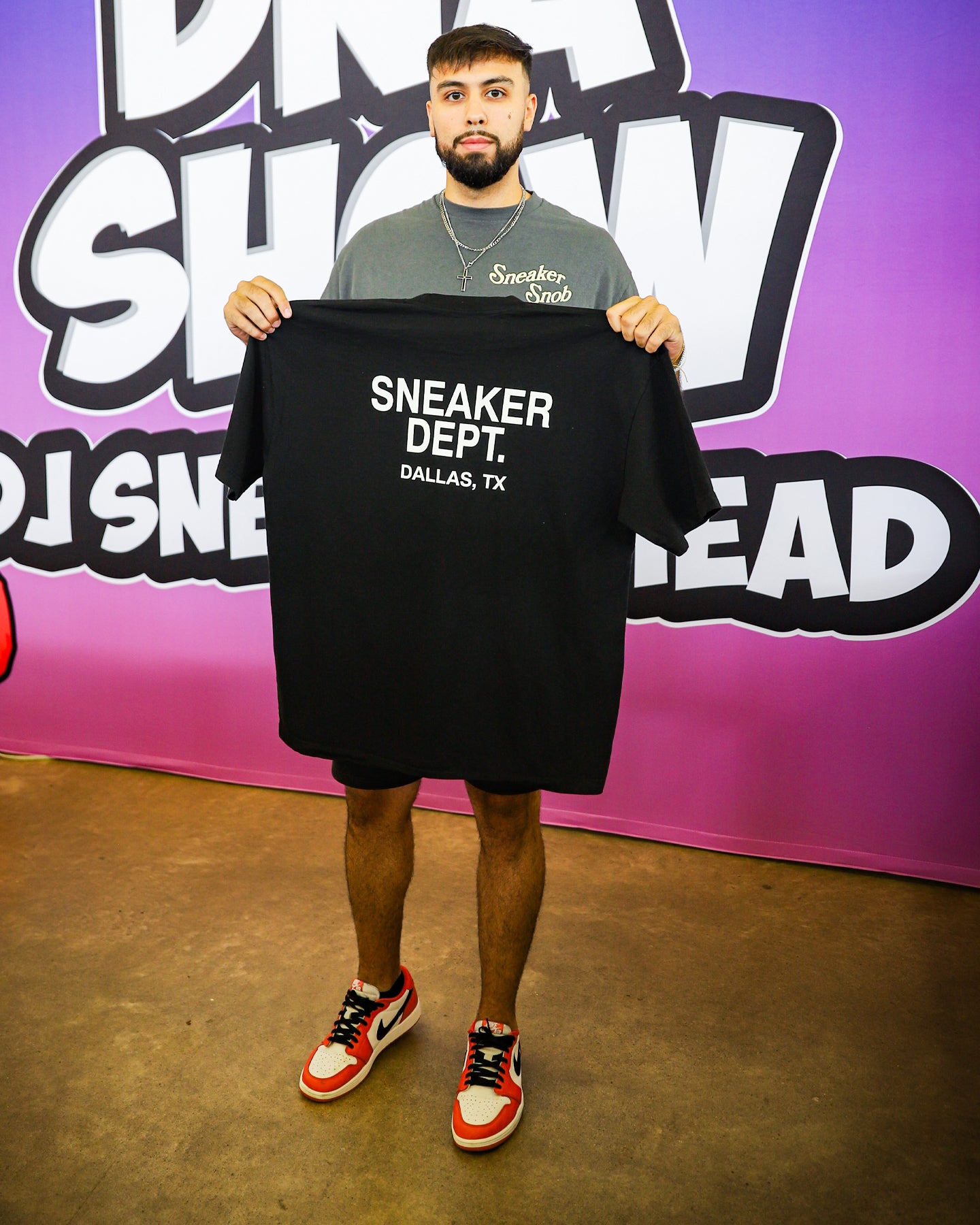 SNEAKER DEPT. DALLAS - BLACK TEE