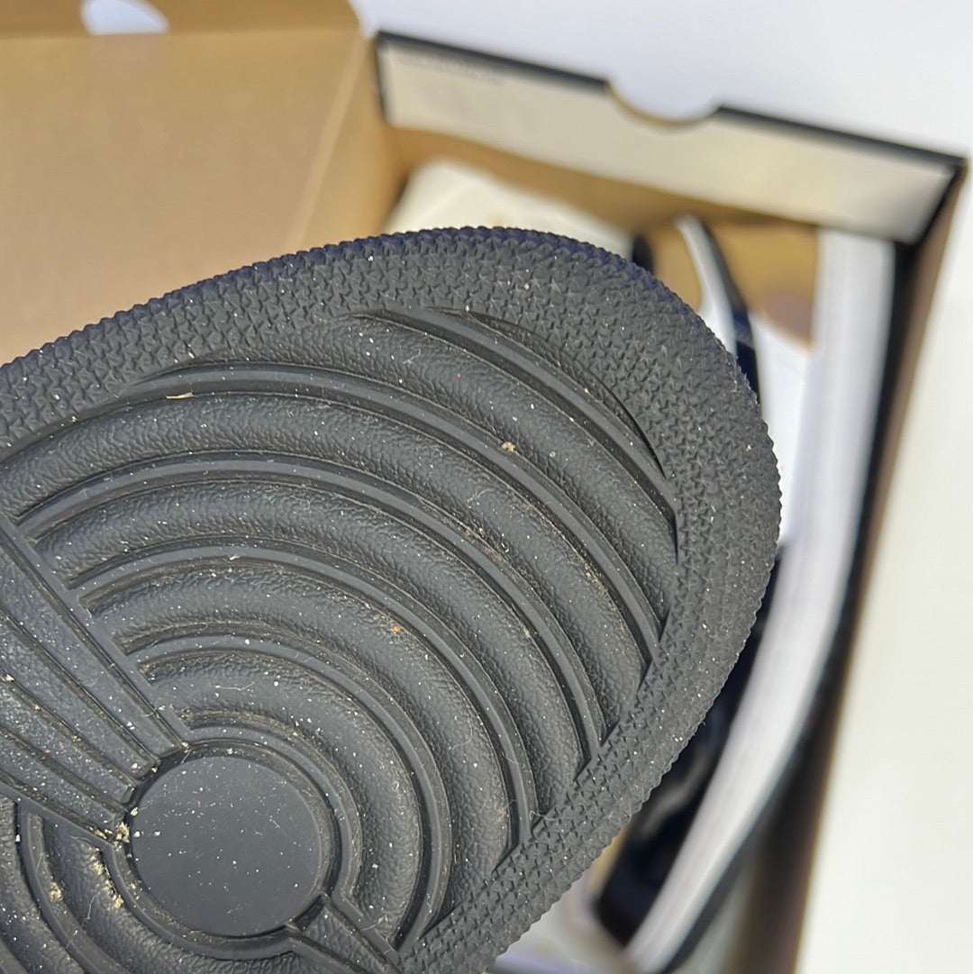 Air Jordan 1 Low Retro Patent Gold Toe