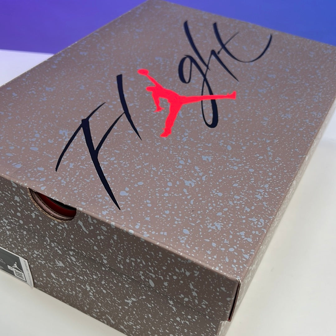 Air Jordan 4 Taupe Haze