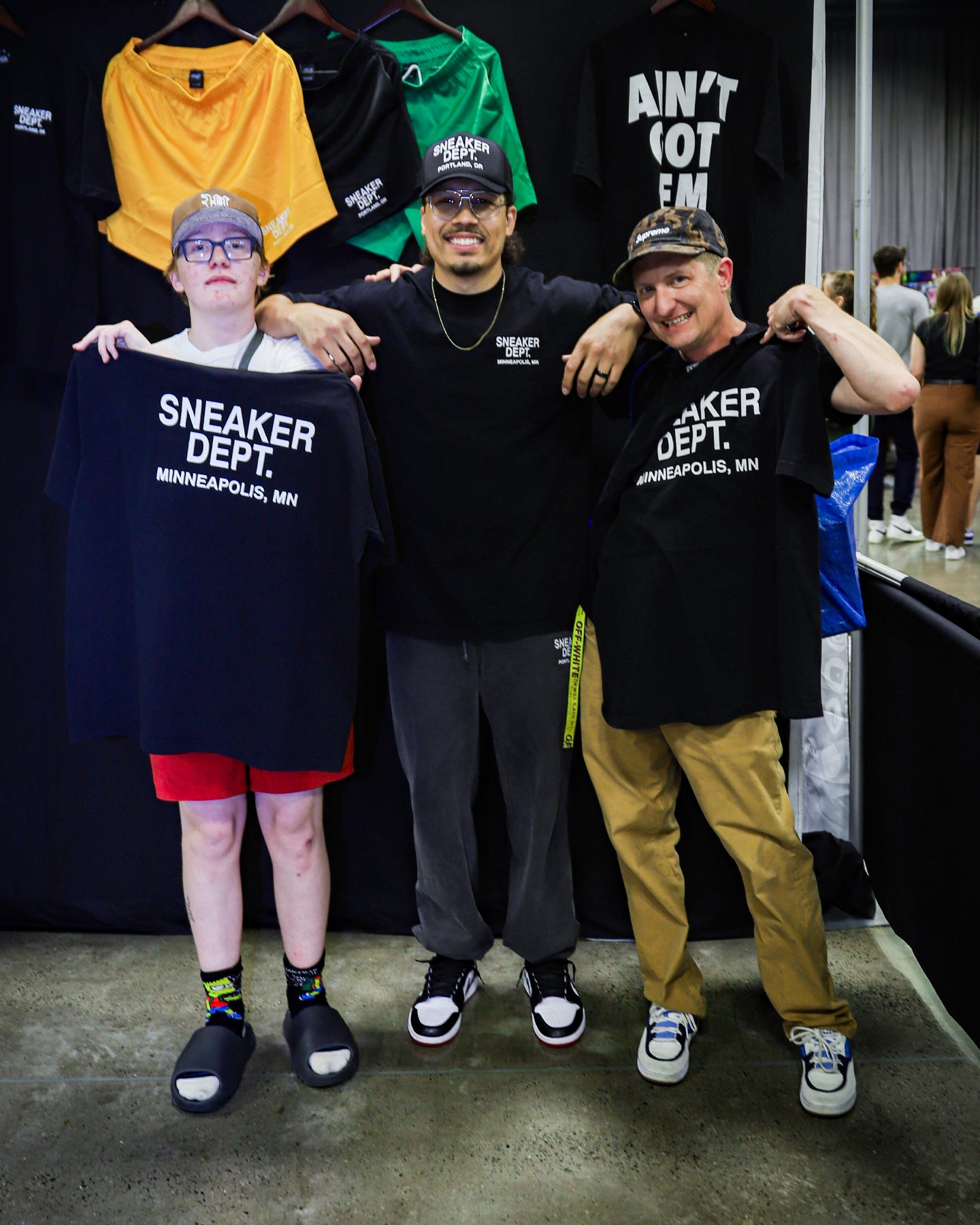 SNEAKER DEPT. MINNEAPOLIS - BLACK TEE