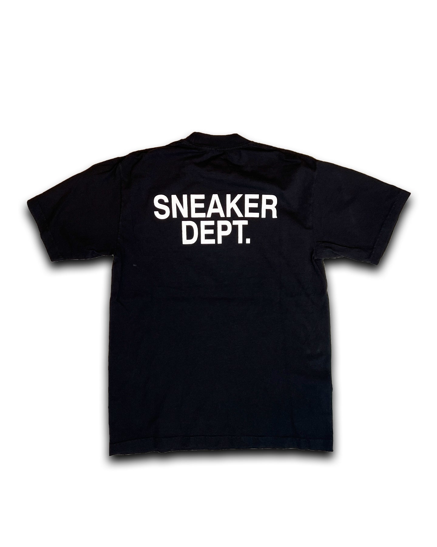 SNEAKER DEPT. - BLACK TEE