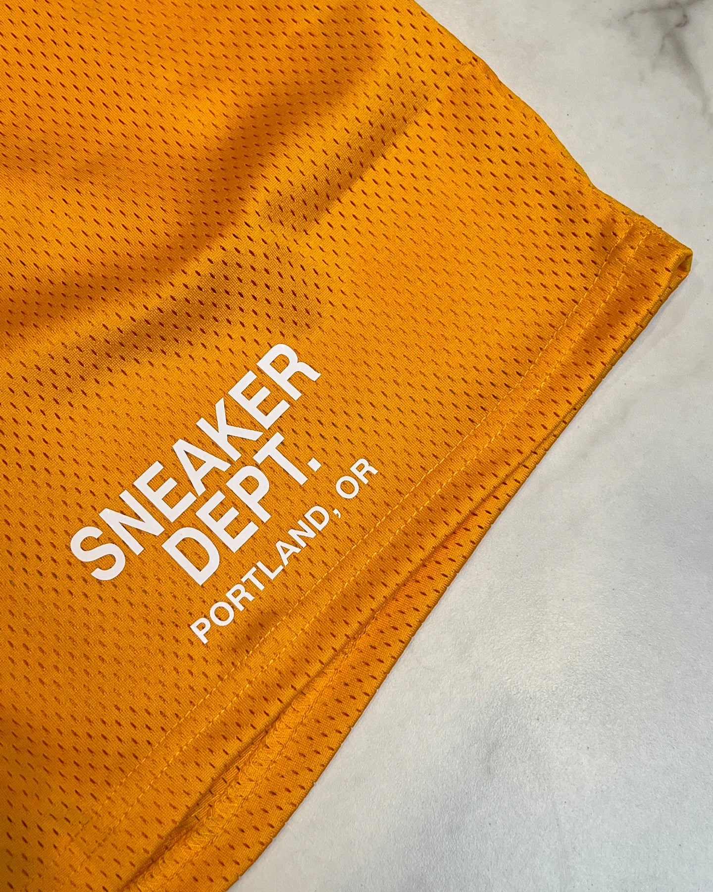 SNEAKER DEPT. SHORTS - YELLOW