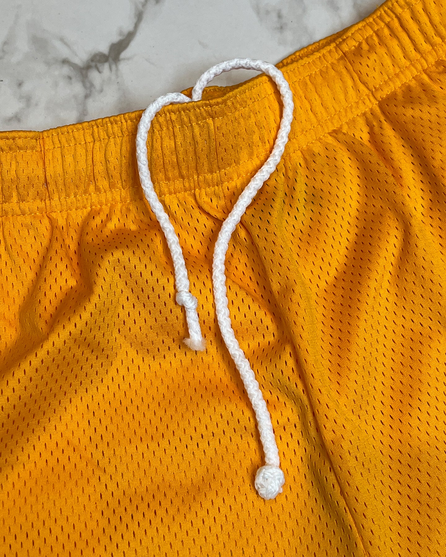 SNEAKER DEPT. SHORTS - YELLOW