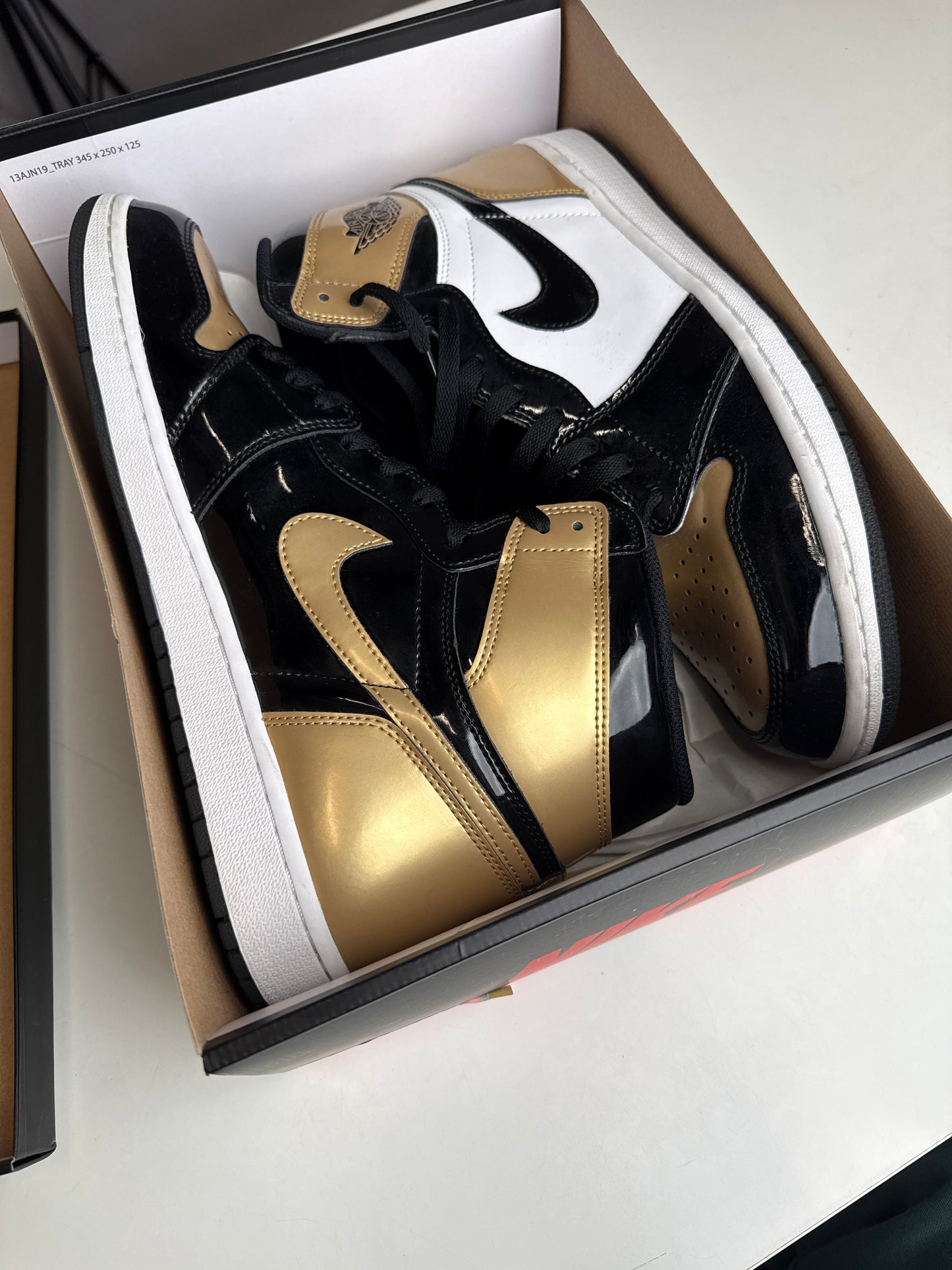 Air Jordan 1 High OG Gold Toe
