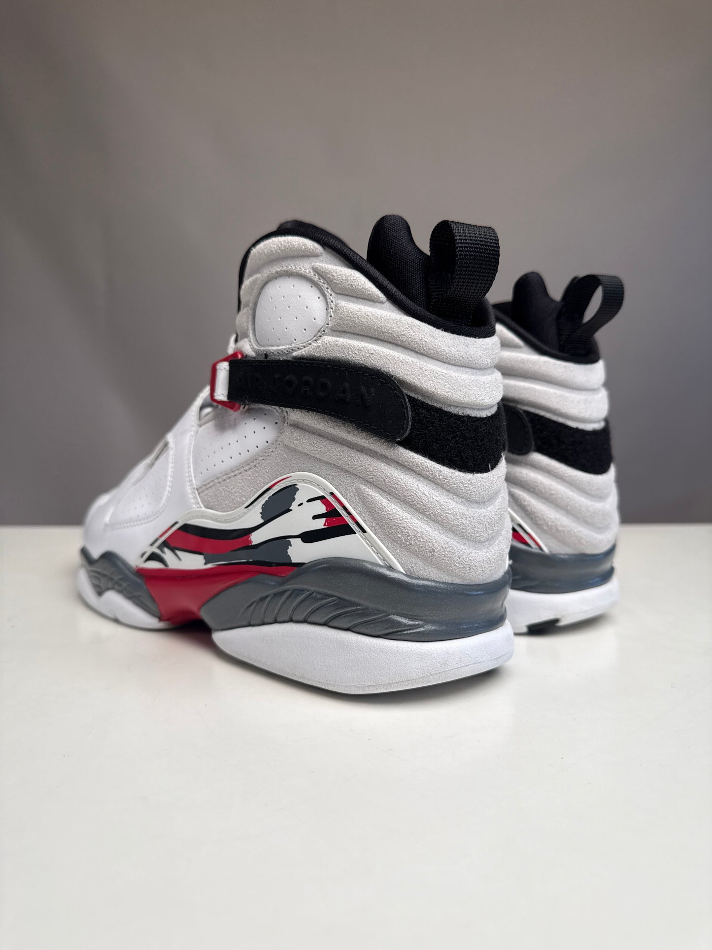 Air Jordan 8 Bugs 2013