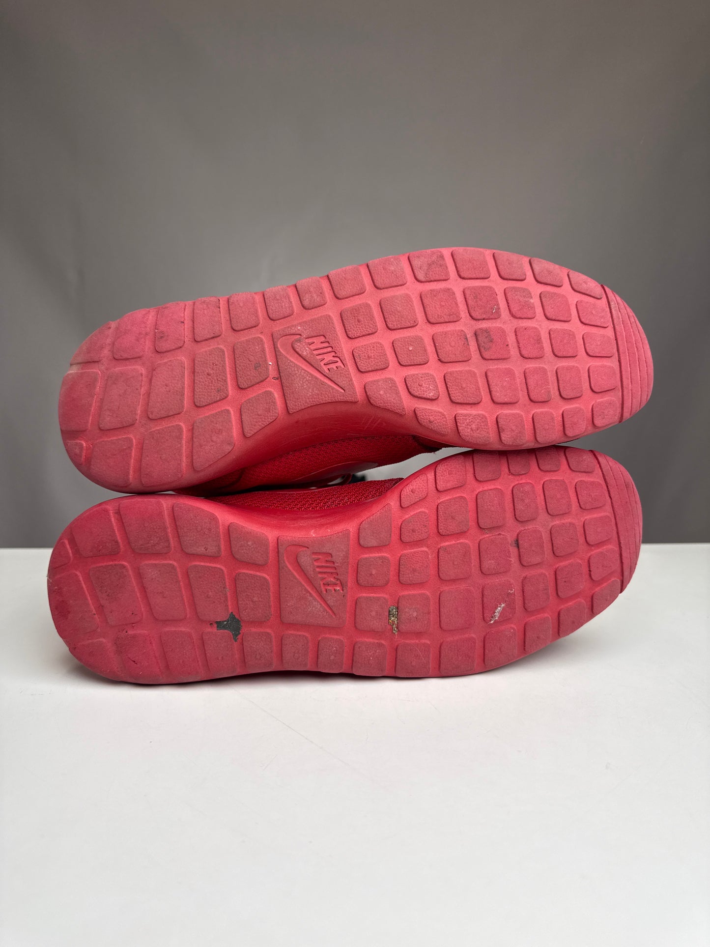 Nike Roshe Run Red