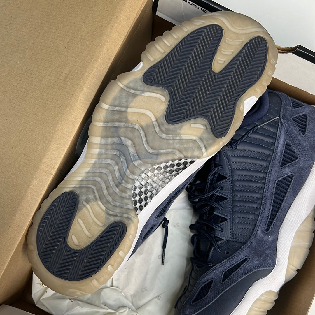 Air Jordan 11 Low IE Obsidian DNA SHOW