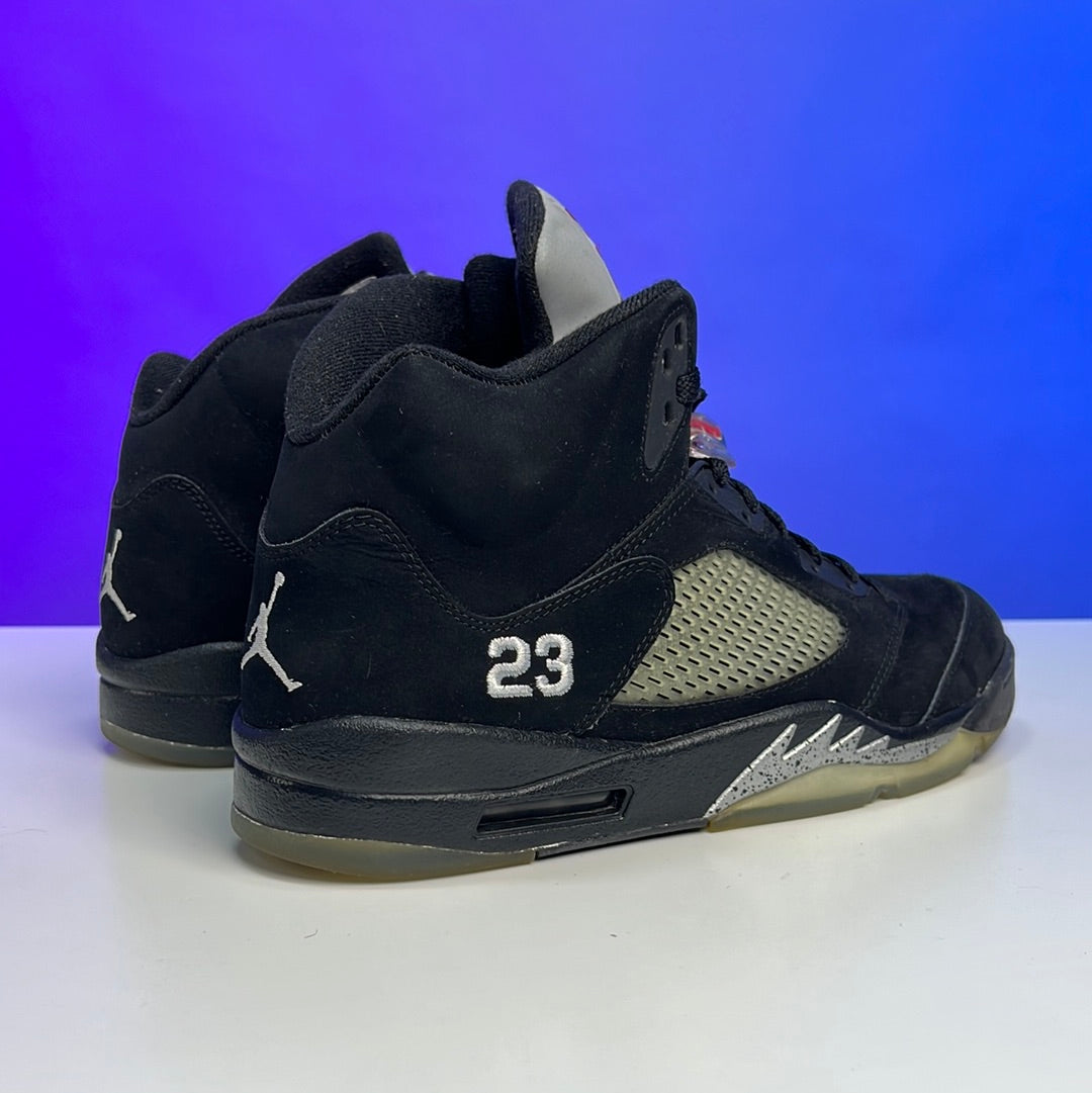 Jordan 5 hotsell black metallic 2011