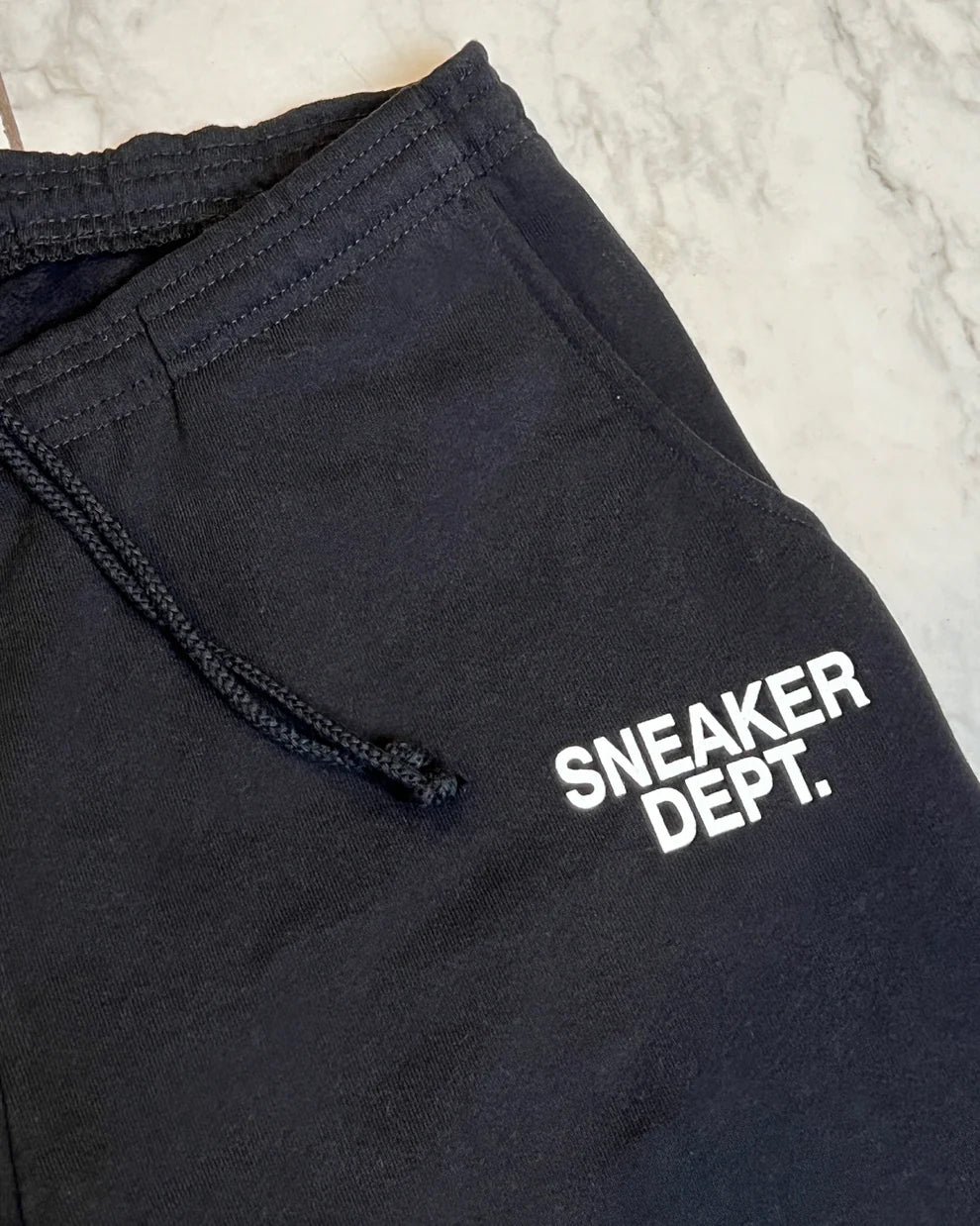 SNEAKER DEPT. - BLACK SWEATS (STRAIGHT LEG)